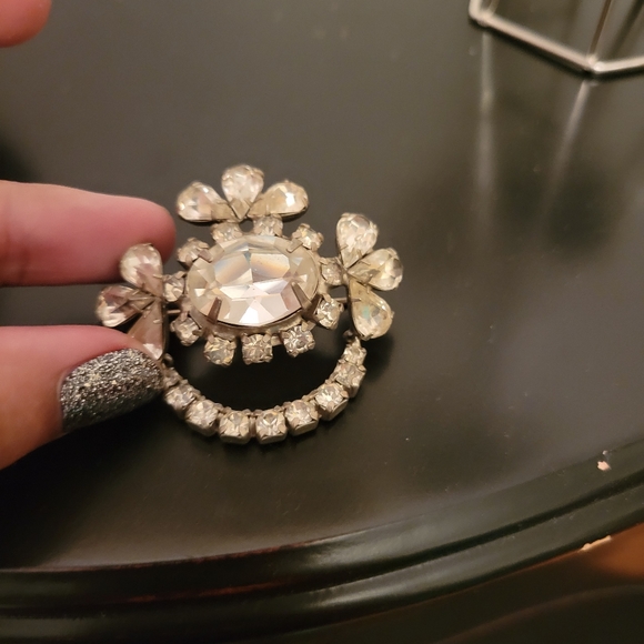 Vintage Rhinestone Brooch - Picture 4 of 4